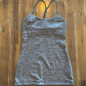 Lululemon top